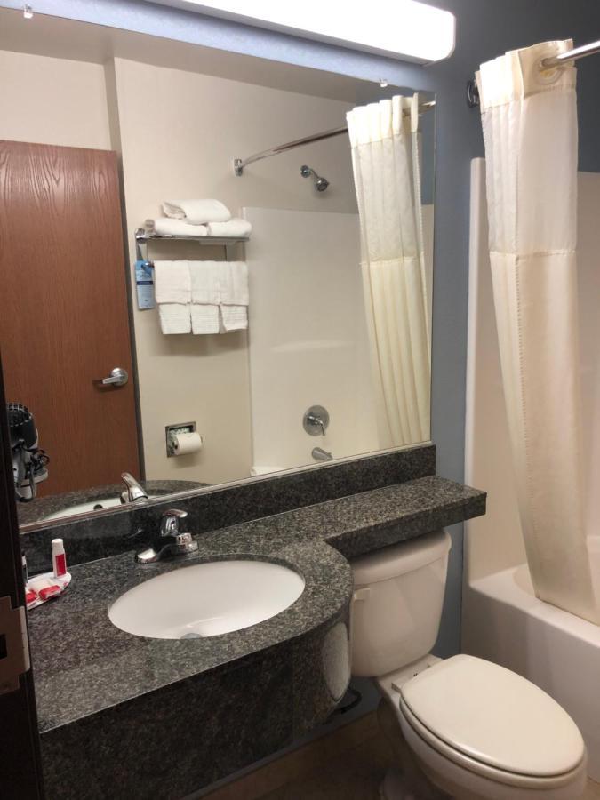 Microtel Inn & Suites By Wyndham Klamath Falls Dış mekan fotoğraf