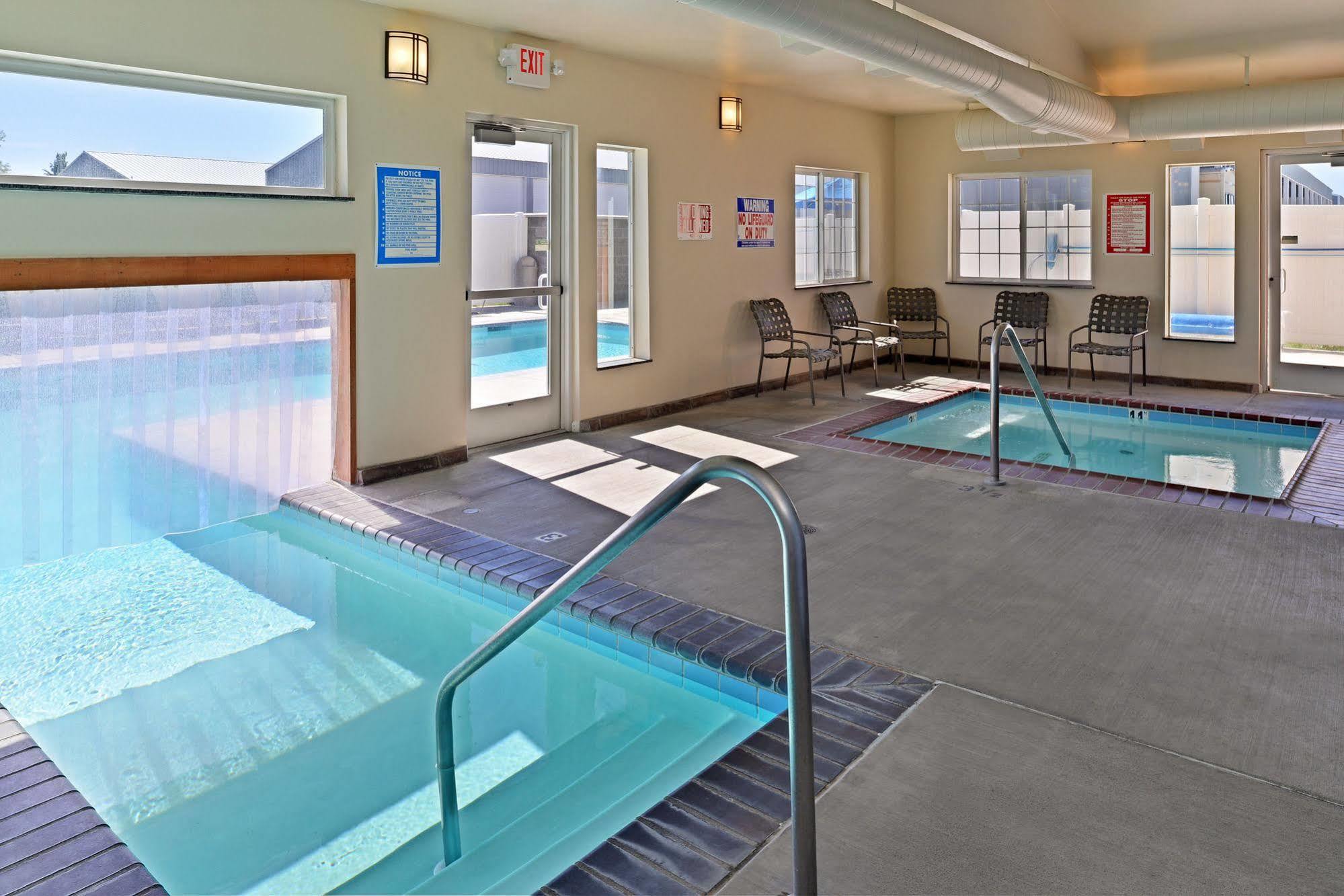 Microtel Inn & Suites By Wyndham Klamath Falls Dış mekan fotoğraf